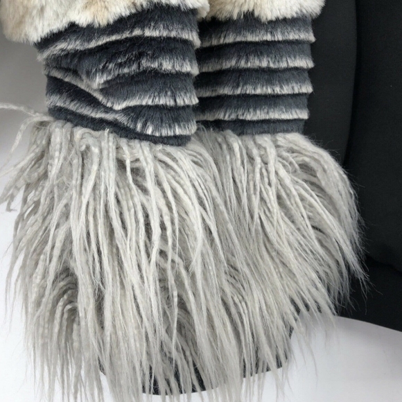 Tokyo Faux Chinchilla Fur Fringe Mohair Jacket - Young Fabulous & Broke - Picture 4 of 9